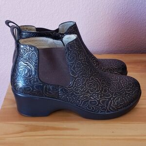 Alegria Ever Bronze Bouquet Boots